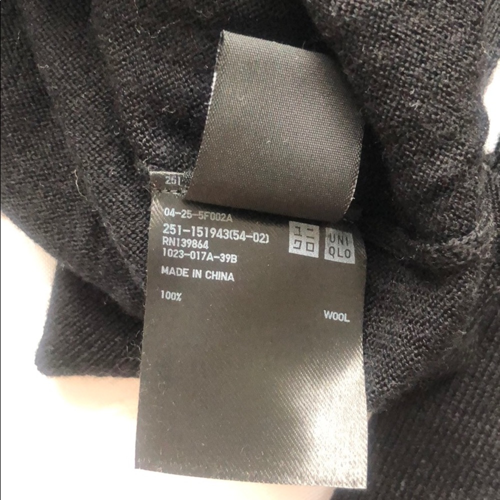 Wool sweater - Picture 6 of 6